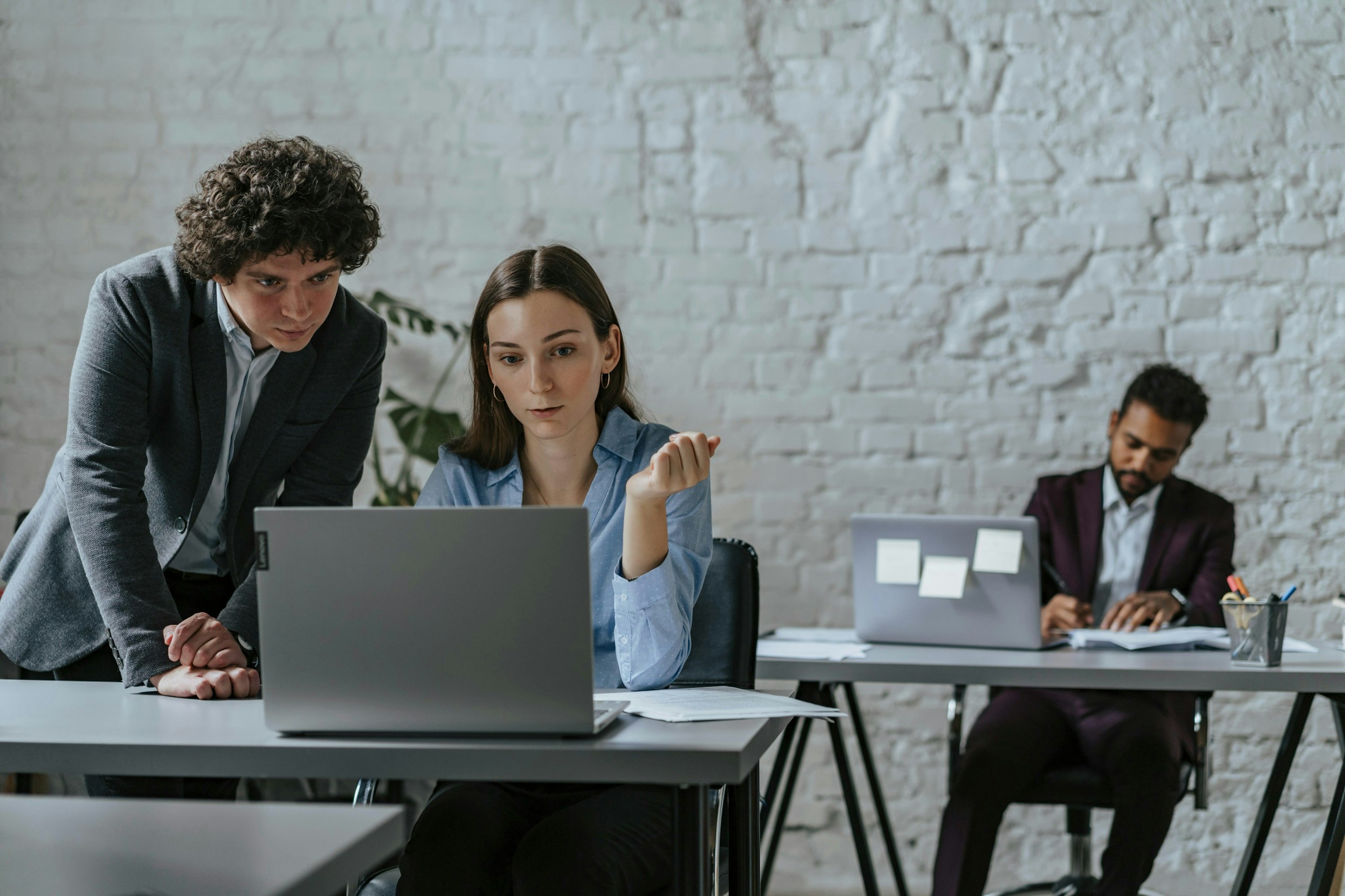 HR team managing DIY contingent hiring processes and reviewing contingent workforce requirements