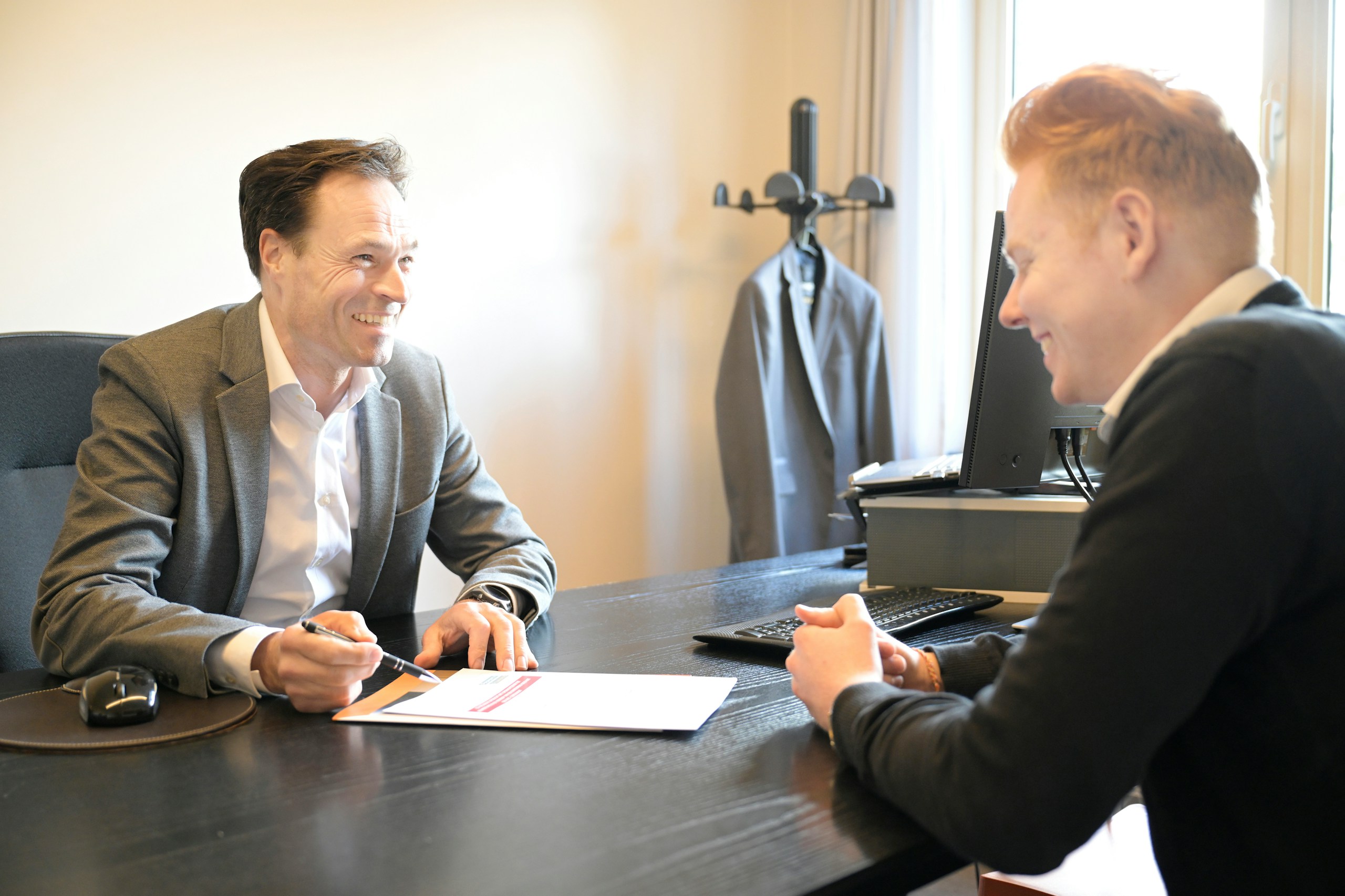 Hiring manager experience and trust in the workplace